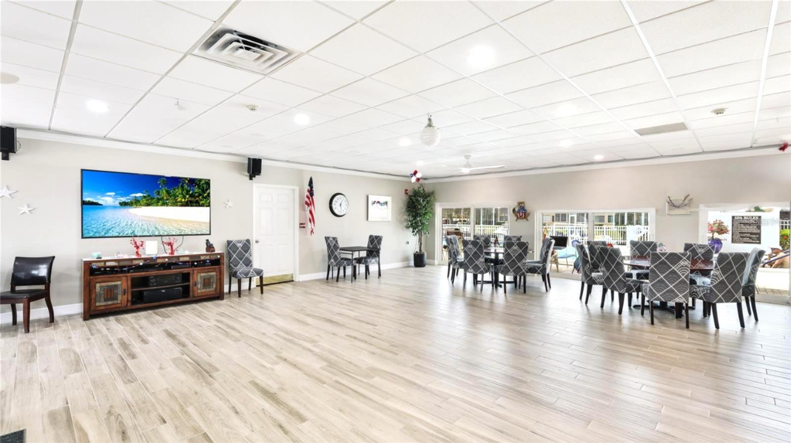 SIESTA HARBOR II - Residential