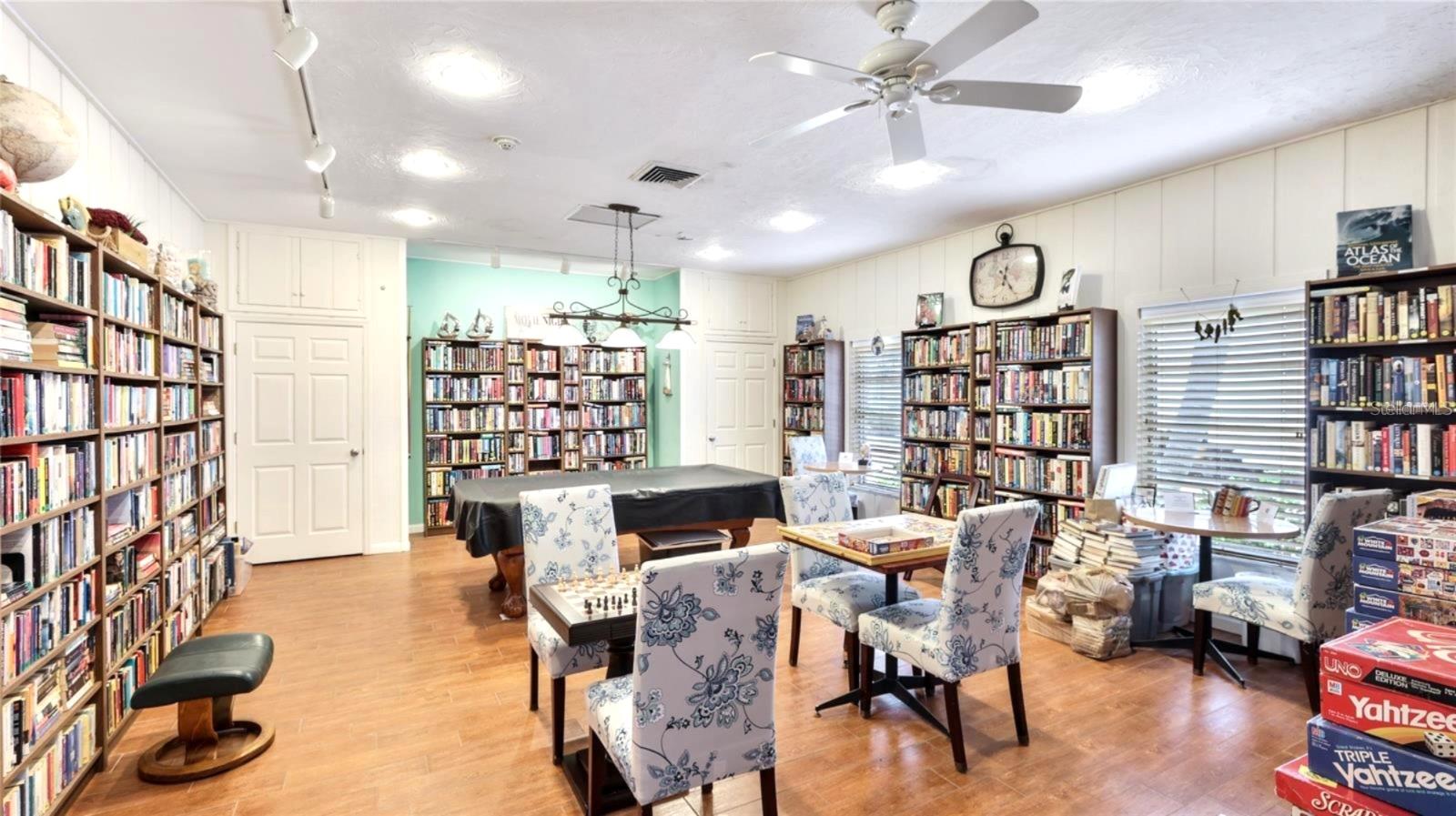 SIESTA HARBOR II - Residential