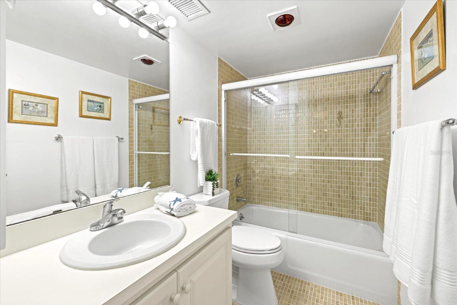 SIESTA HARBOR II - Residential