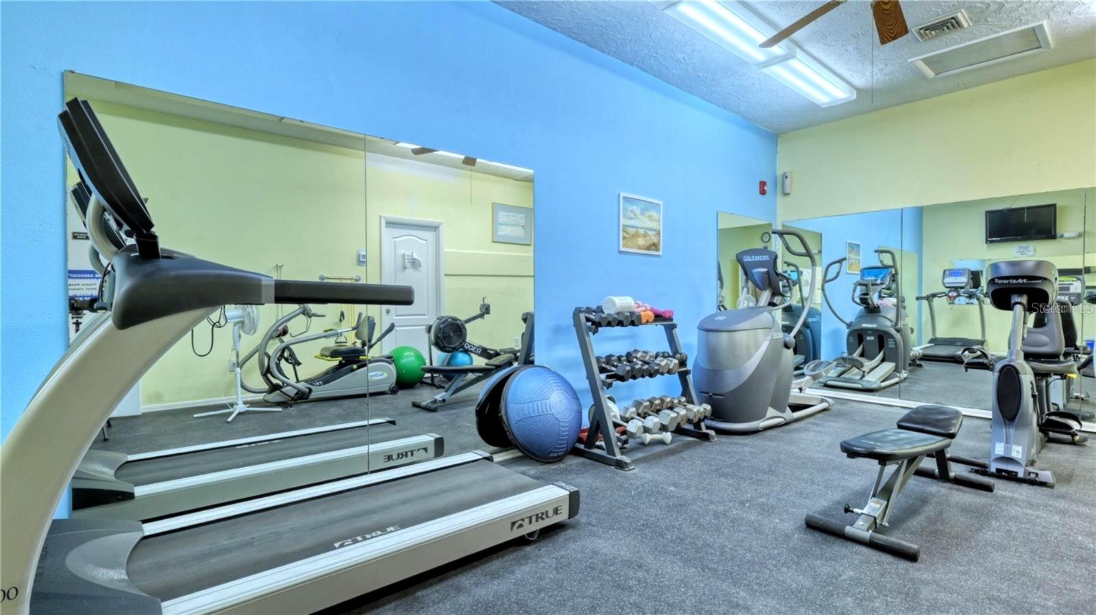 SIESTA HARBOR II - Residential