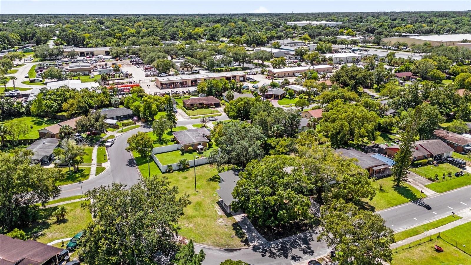 ACADEMY MANOR UNIT 01 - Residential