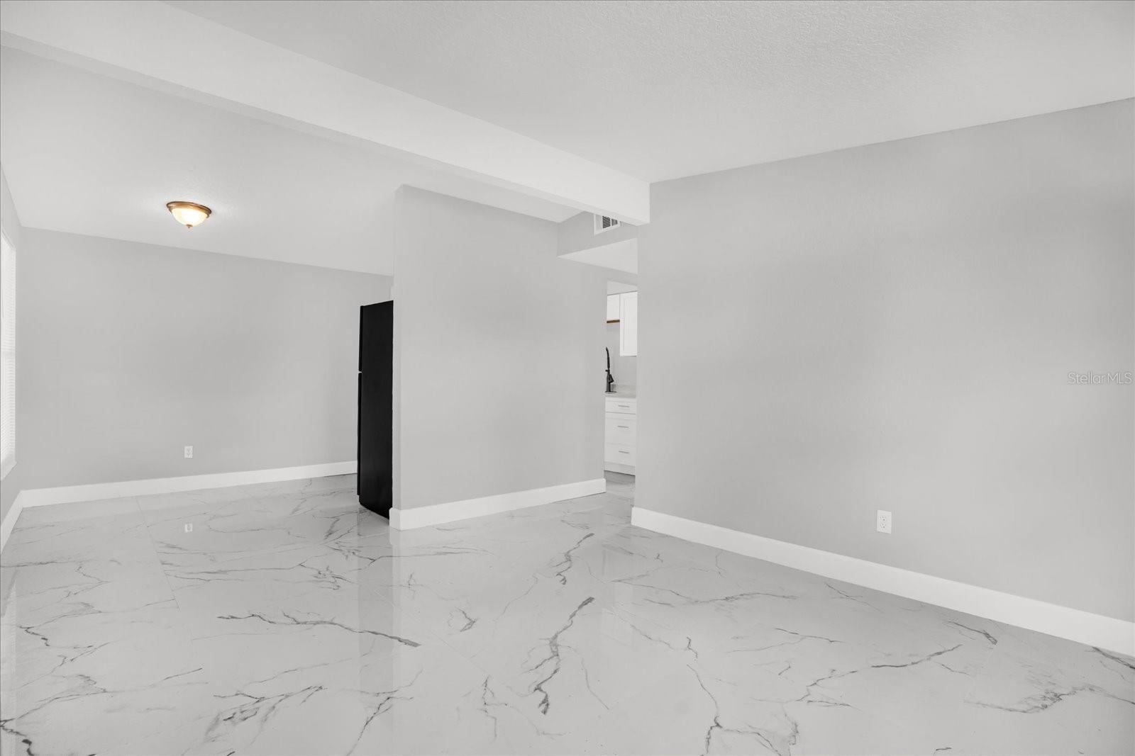 ACADEMY MANOR UNIT 01 - Residential