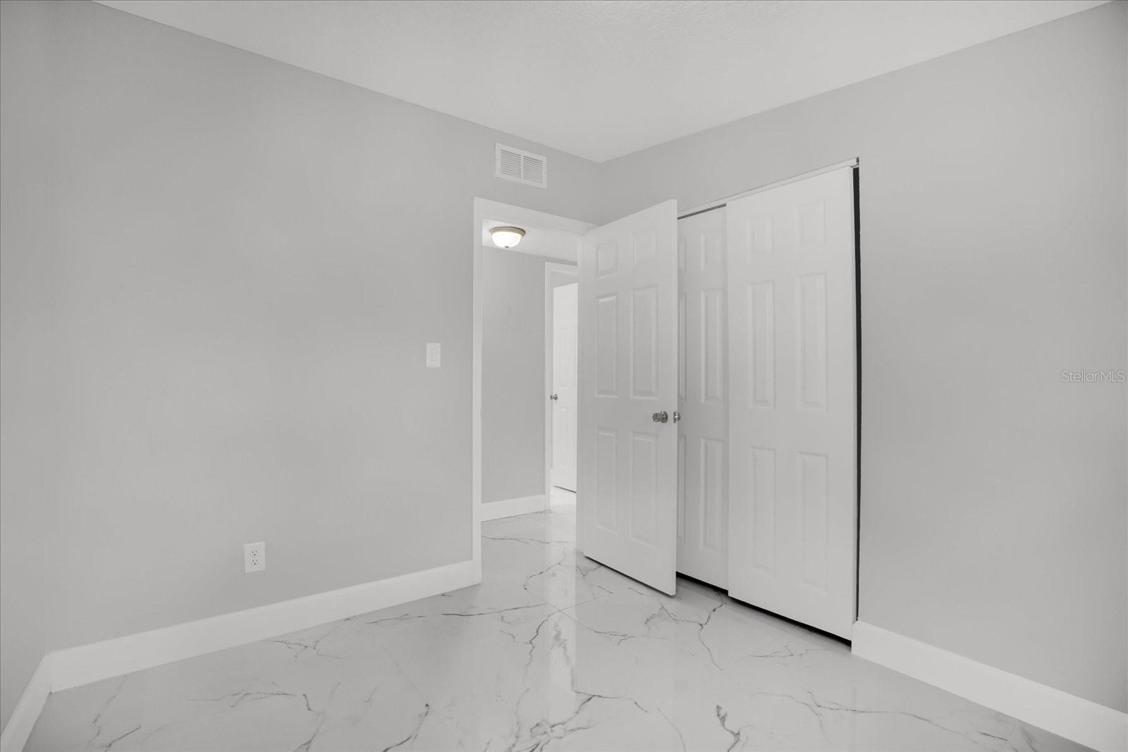 ACADEMY MANOR UNIT 01 - Residential