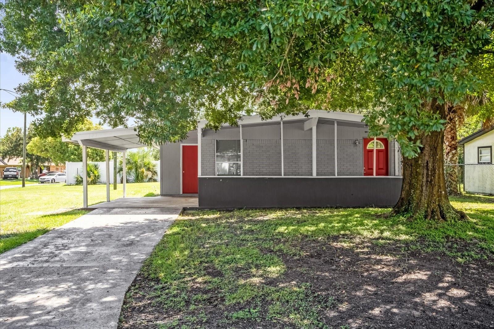 ACADEMY MANOR UNIT 01 - Residential