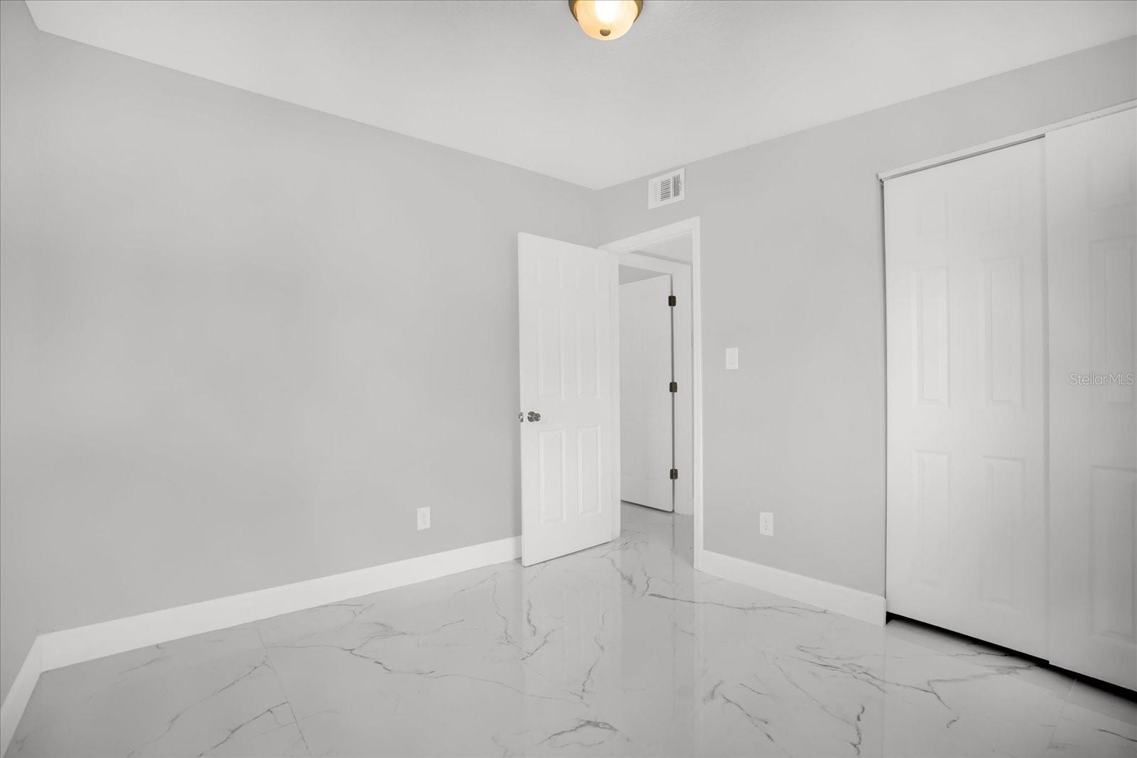 ACADEMY MANOR UNIT 01 - Residential