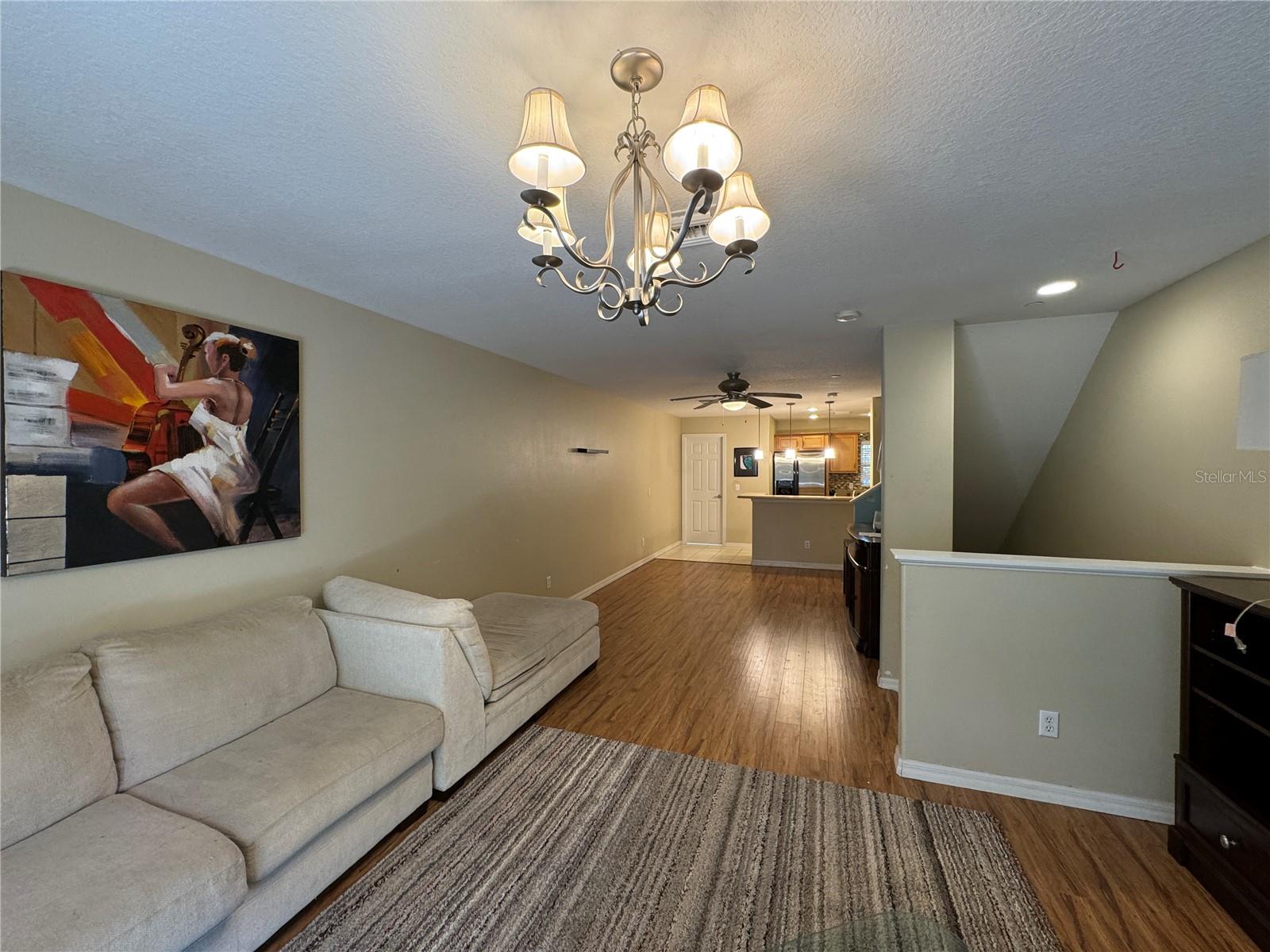 8807 WHITE SAGE LOOP 1903