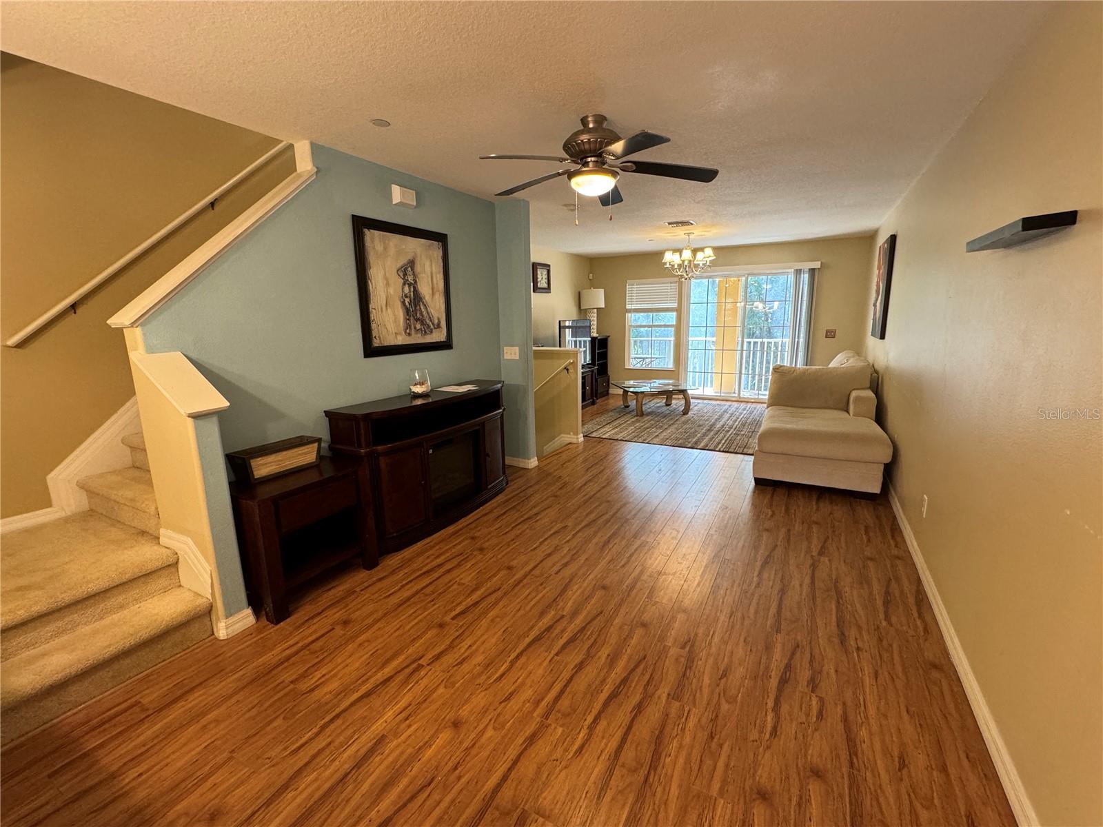 8807 WHITE SAGE LOOP 1903