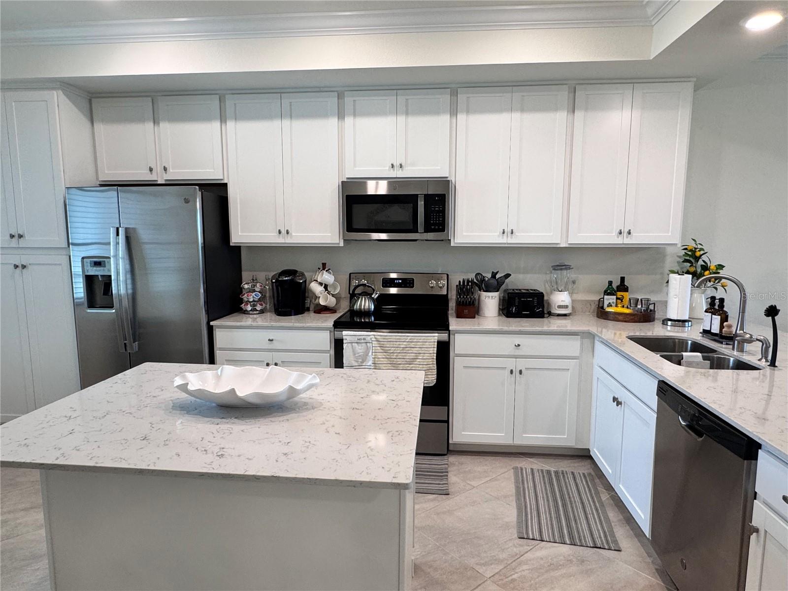 TERRACE VI AT LAKEWOOD NATIONAL PH I - Residential Lease