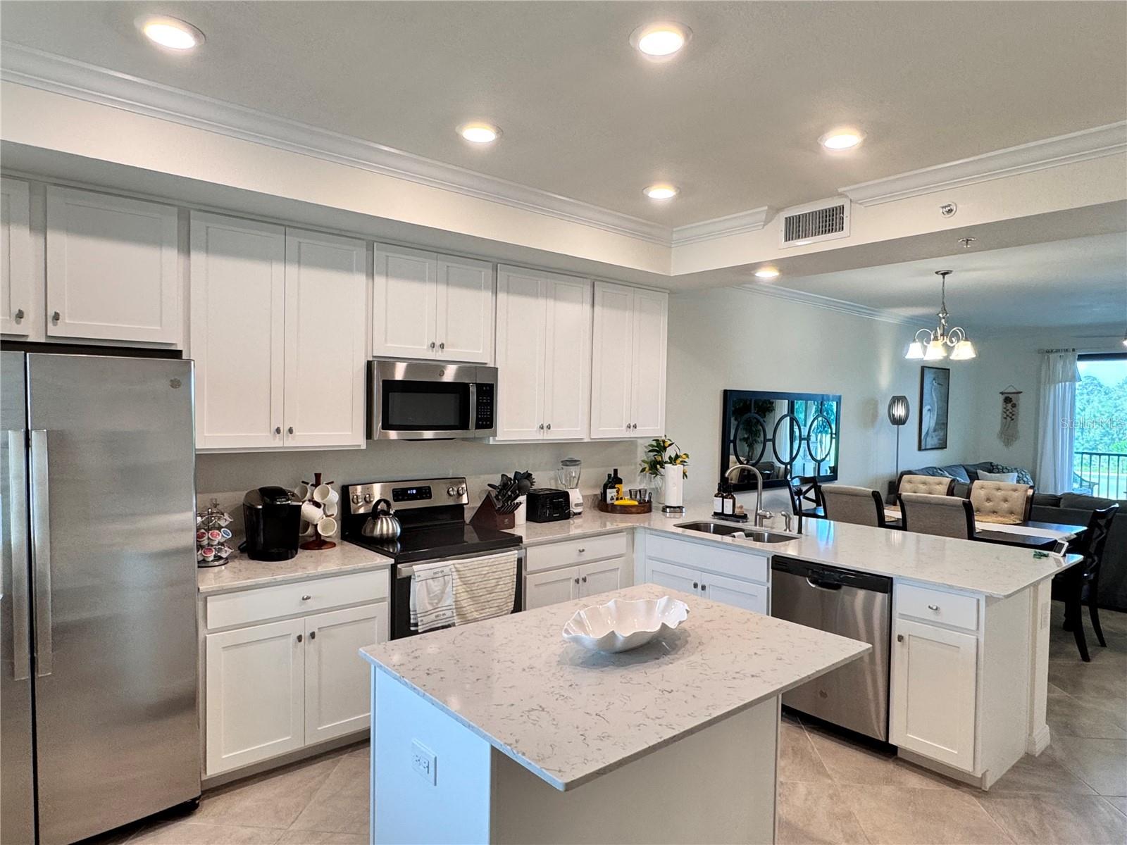 TERRACE VI AT LAKEWOOD NATIONAL PH I - Residential Lease