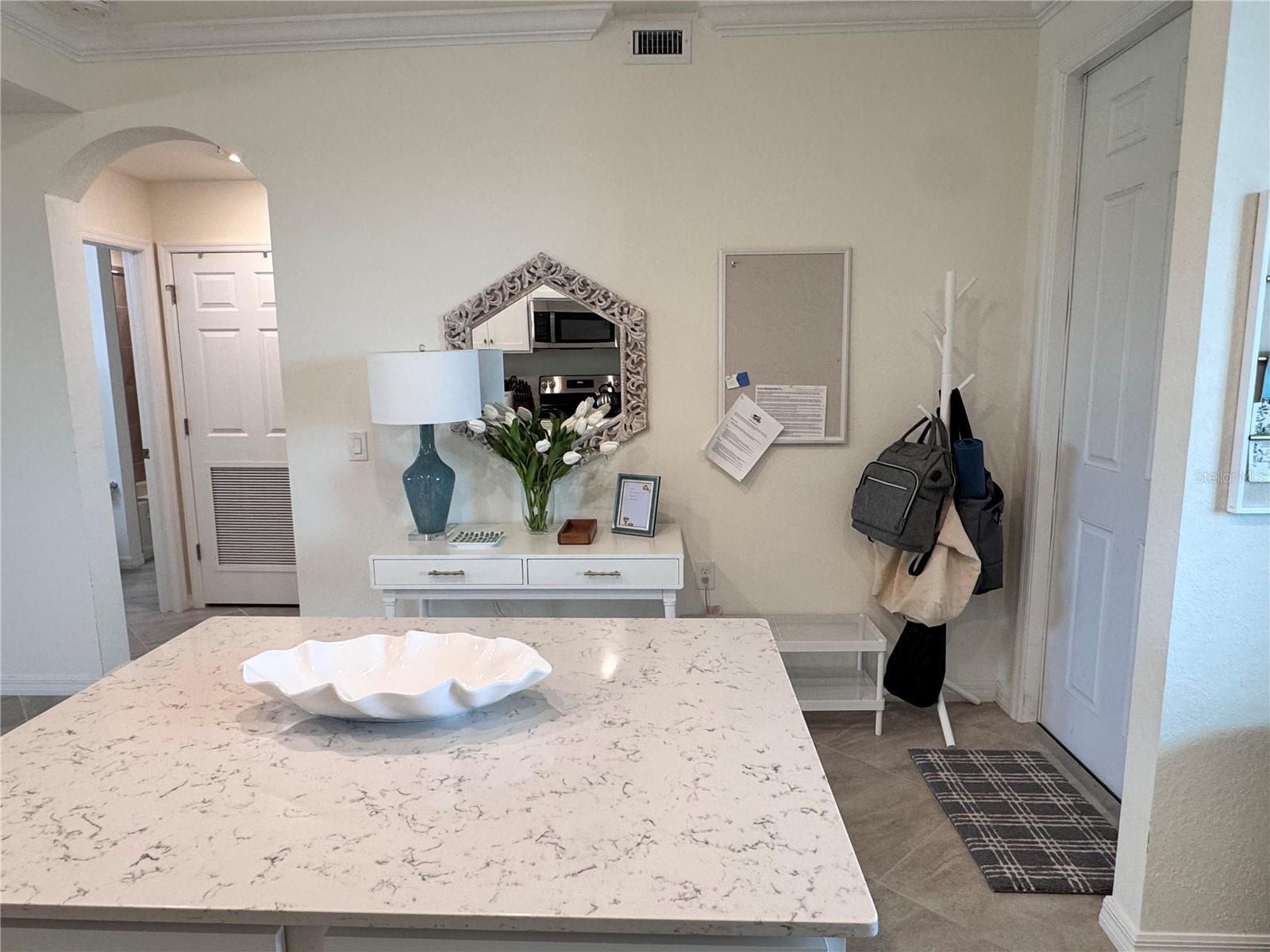 TERRACE VI AT LAKEWOOD NATIONAL PH I - Residential Lease