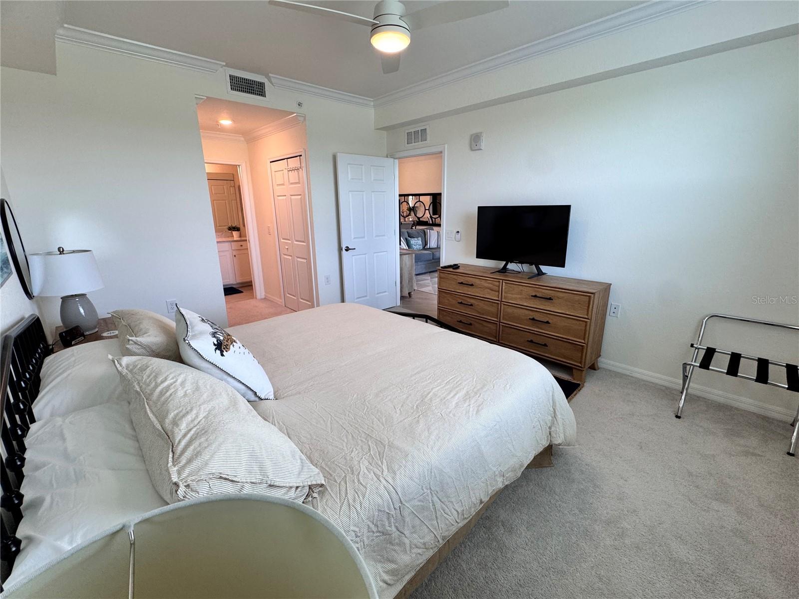 TERRACE VI AT LAKEWOOD NATIONAL PH I - Residential Lease