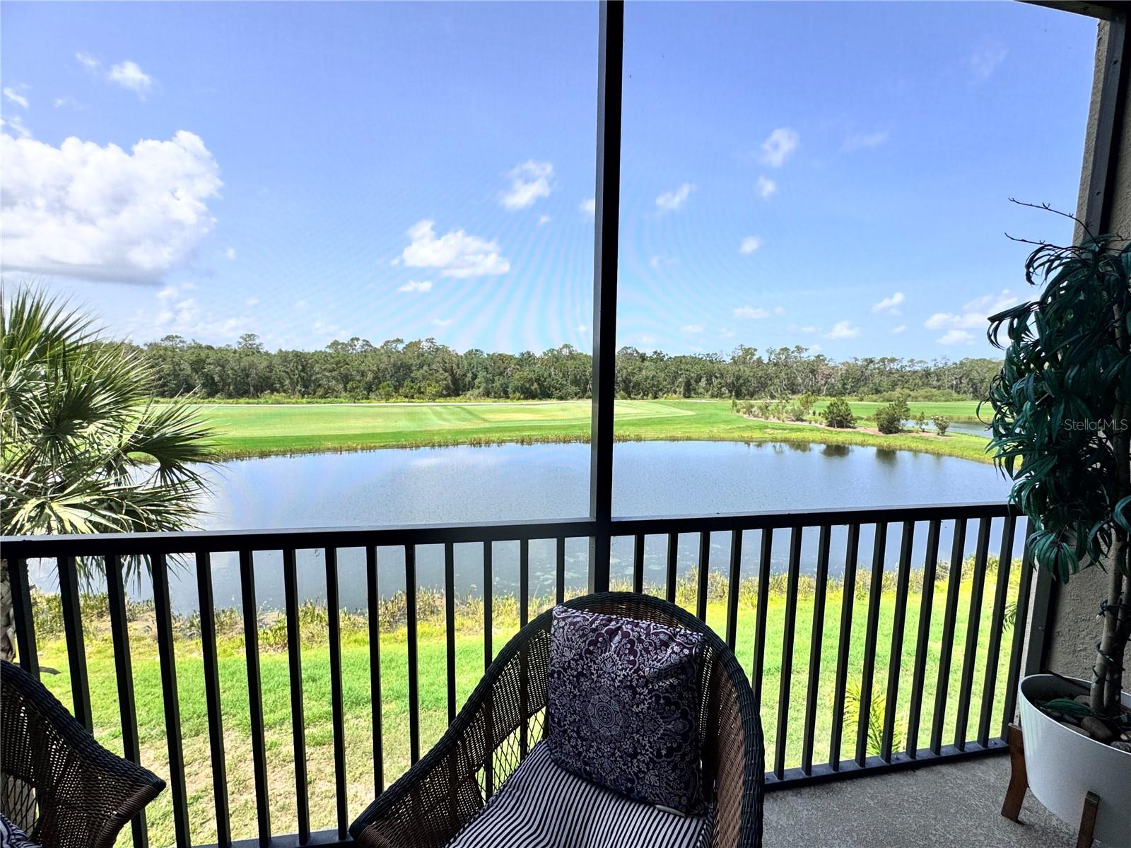 TERRACE VI AT LAKEWOOD NATIONAL PH I - Residential Lease
