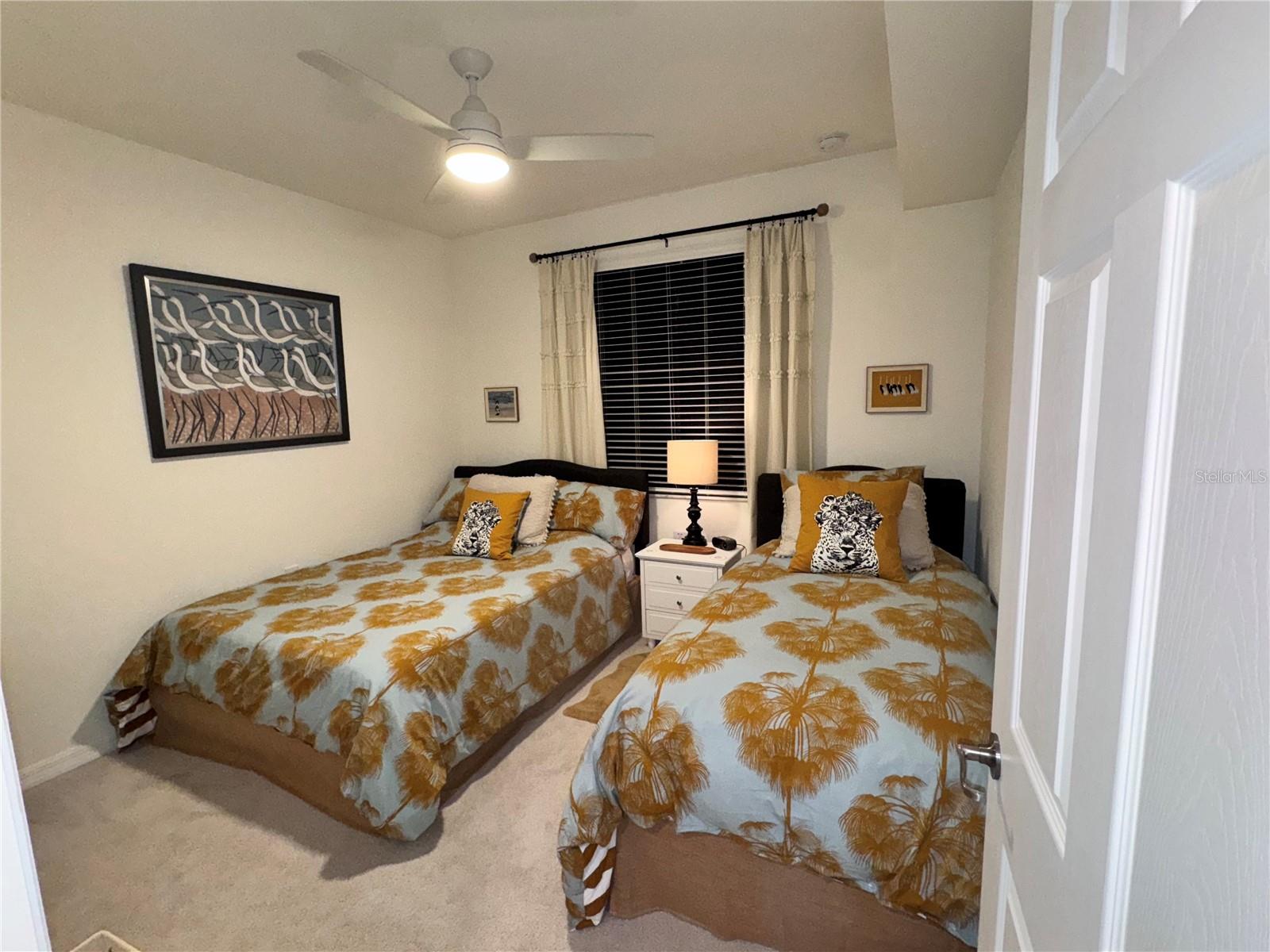 TERRACE VI AT LAKEWOOD NATIONAL PH I - Residential Lease