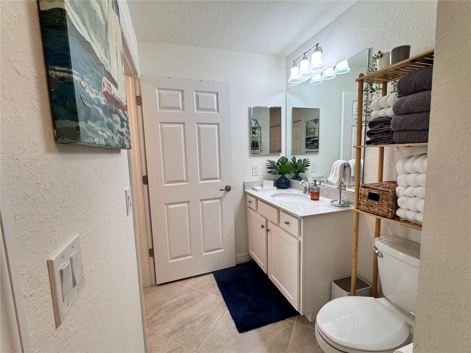 TERRACE VI AT LAKEWOOD NATIONAL PH I - Residential Lease