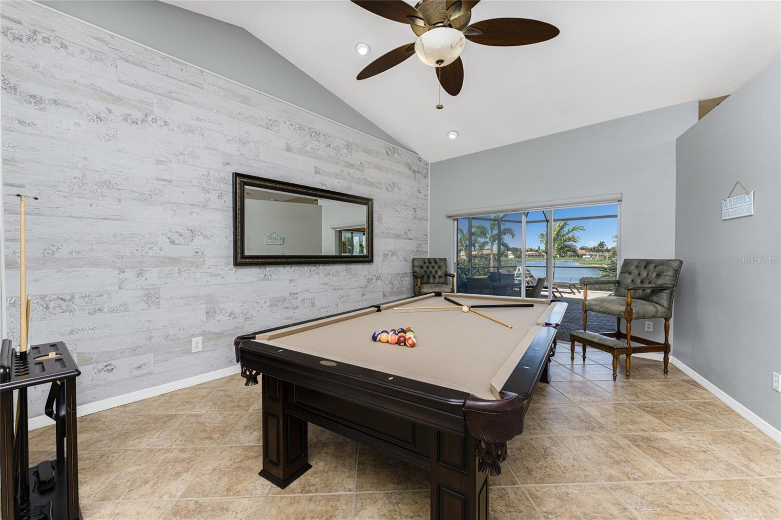 ENGLEWOOD ISLES SUB - Residential