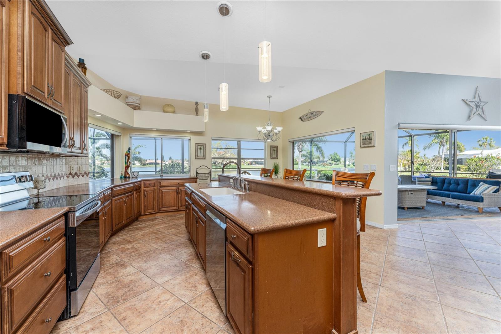 ENGLEWOOD ISLES SUB - Residential