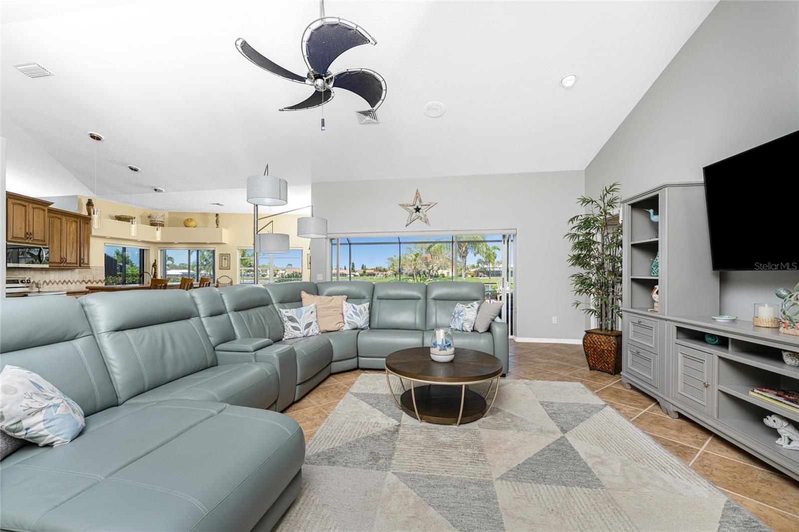 ENGLEWOOD ISLES SUB - Residential