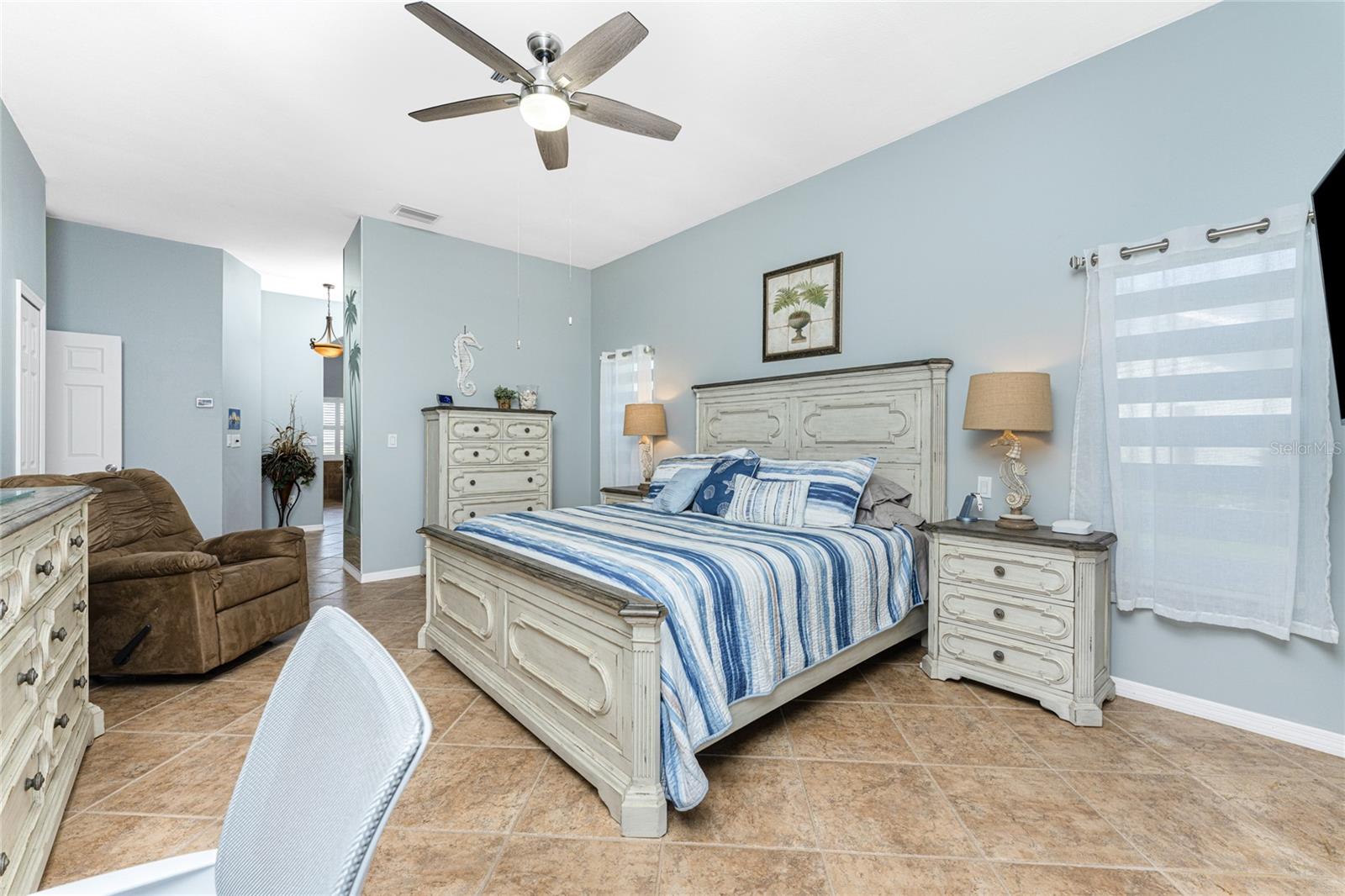 ENGLEWOOD ISLES SUB - Residential