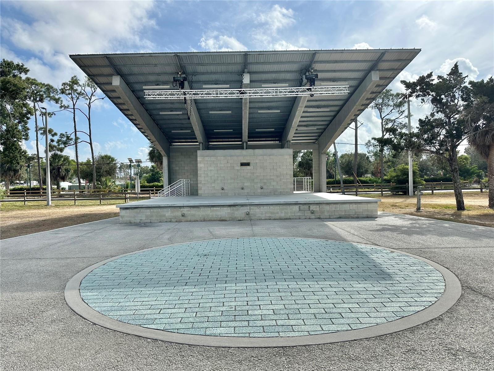 ENGLEWOOD ISLES SUB - Residential