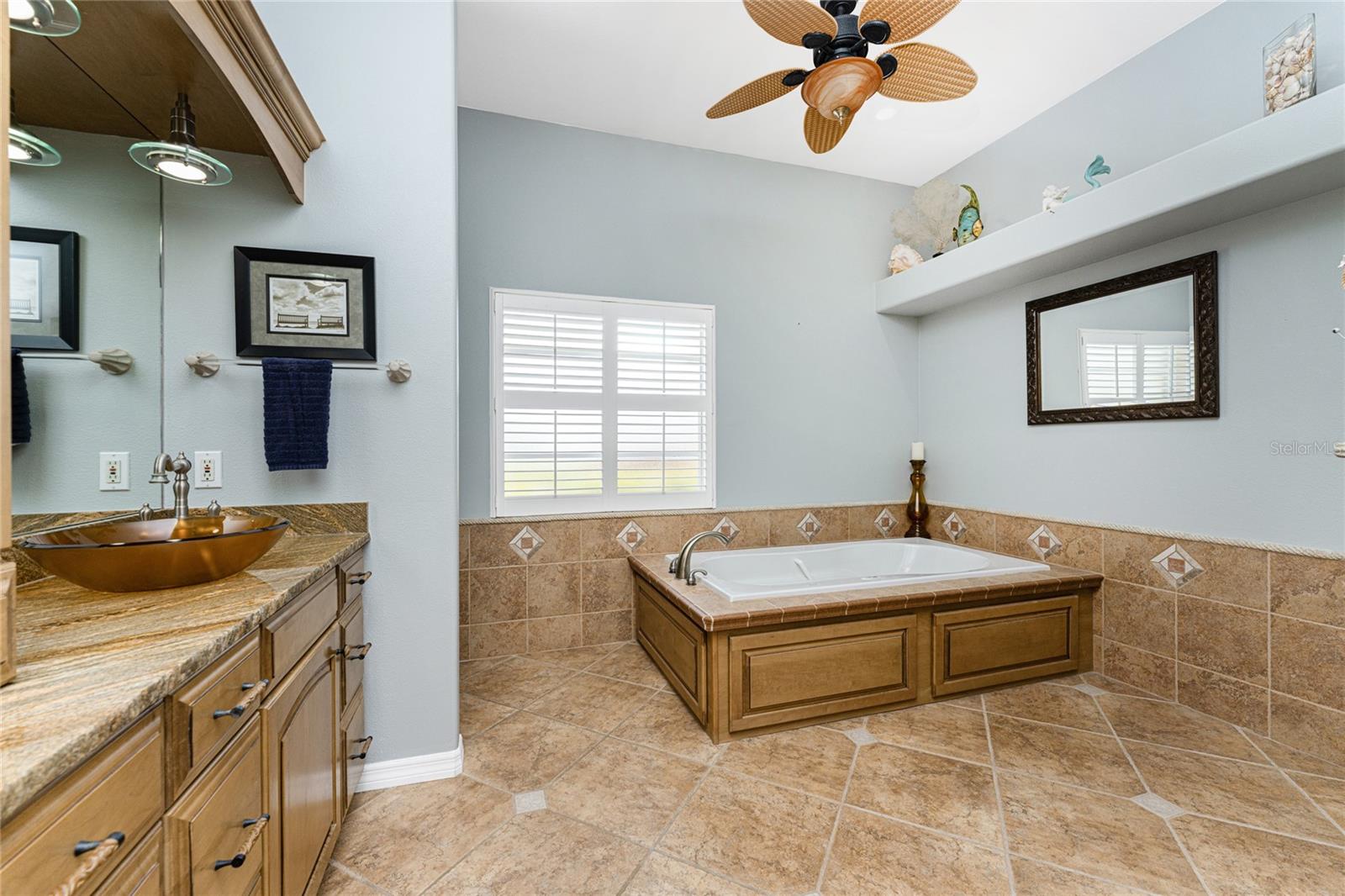 ENGLEWOOD ISLES SUB - Residential