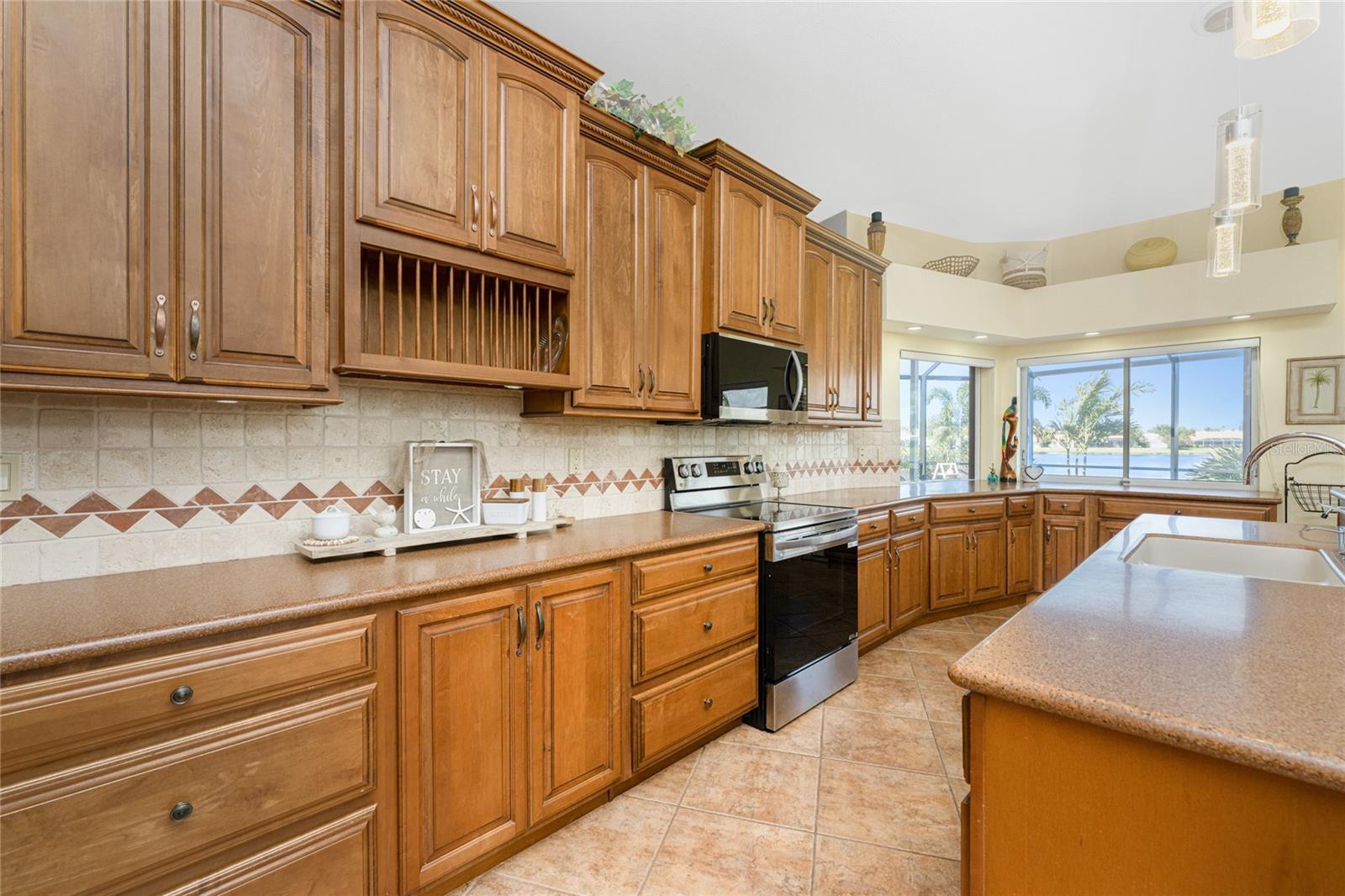 ENGLEWOOD ISLES SUB - Residential