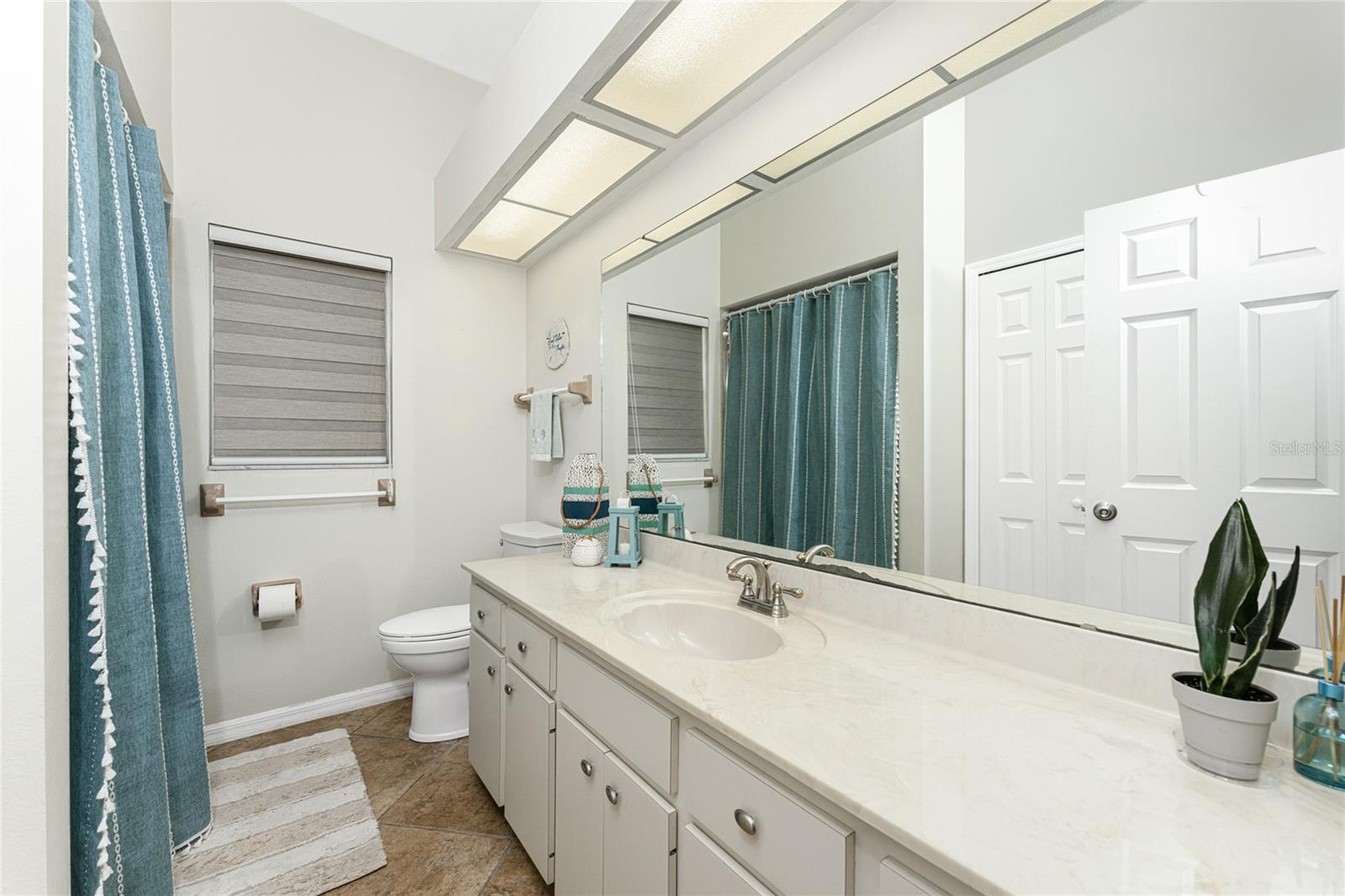 ENGLEWOOD ISLES SUB - Residential