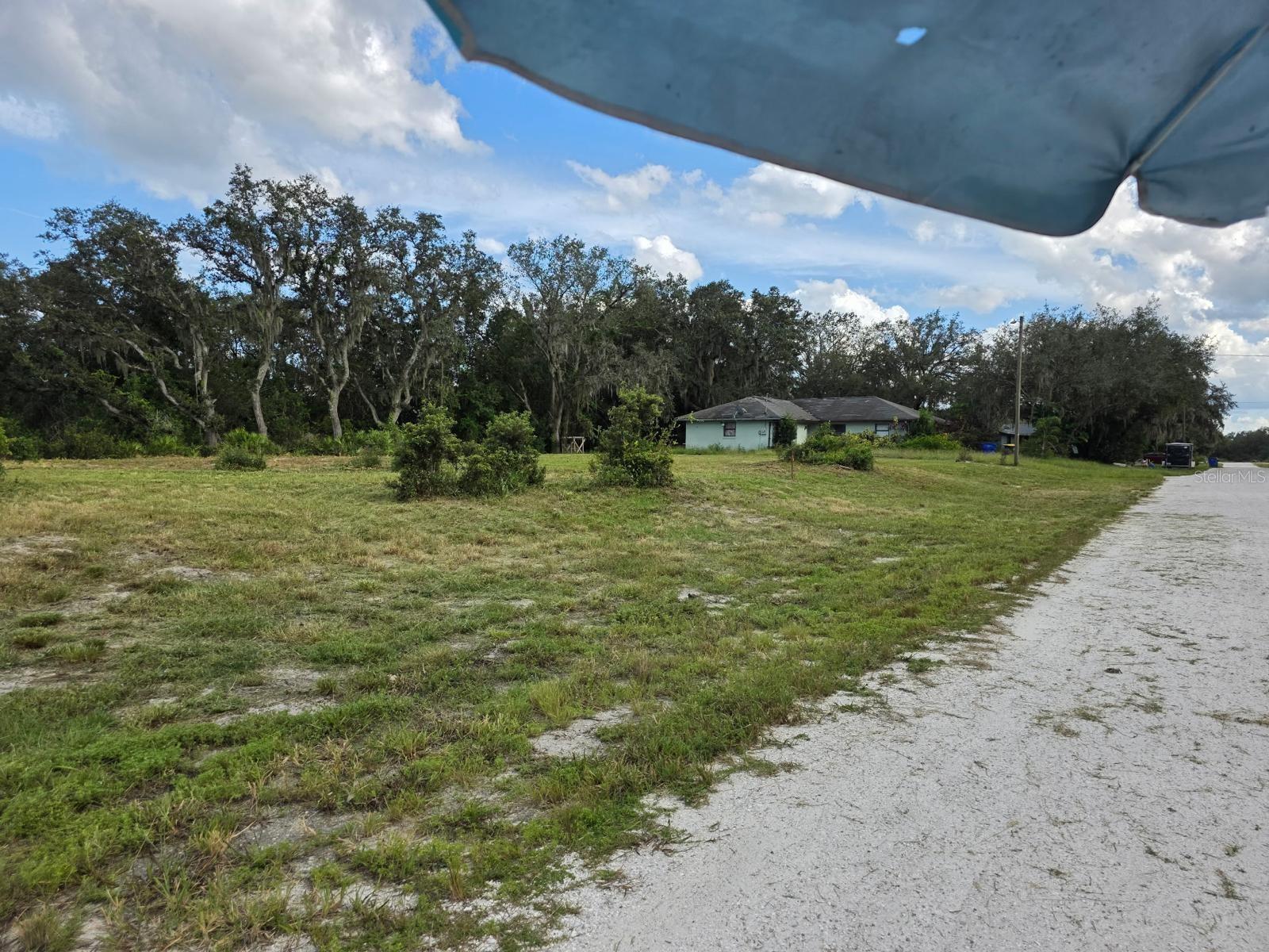 AVON PARK LAKES - Land