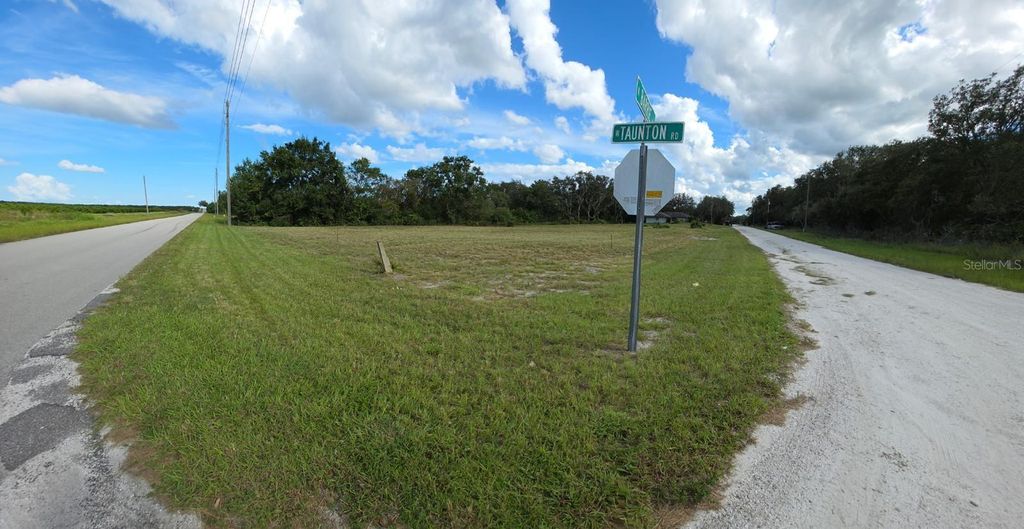 Photo of 500 N Barrie Road, Avon Park, FL 33825 (MLS # O6342608)