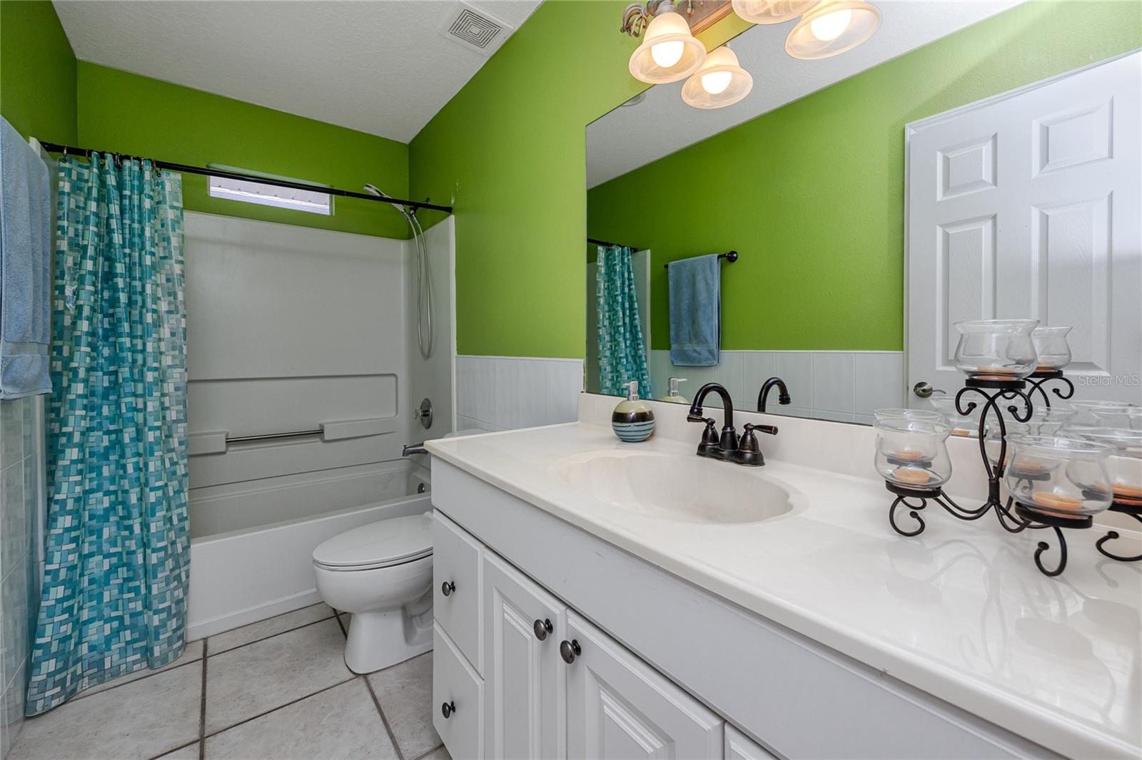 TIERRA VERDE UNIT 1 3RD REP - Residential