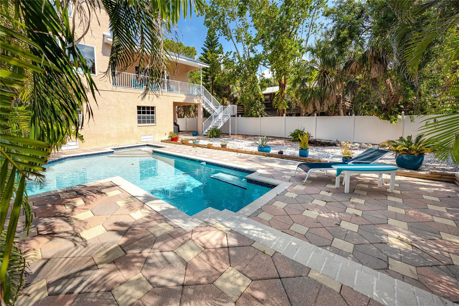 TIERRA VERDE UNIT 1 3RD REP - Residential