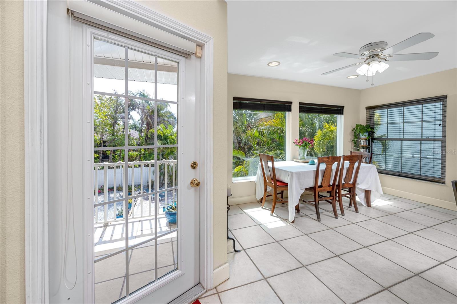 TIERRA VERDE UNIT 1 3RD REP - Residential