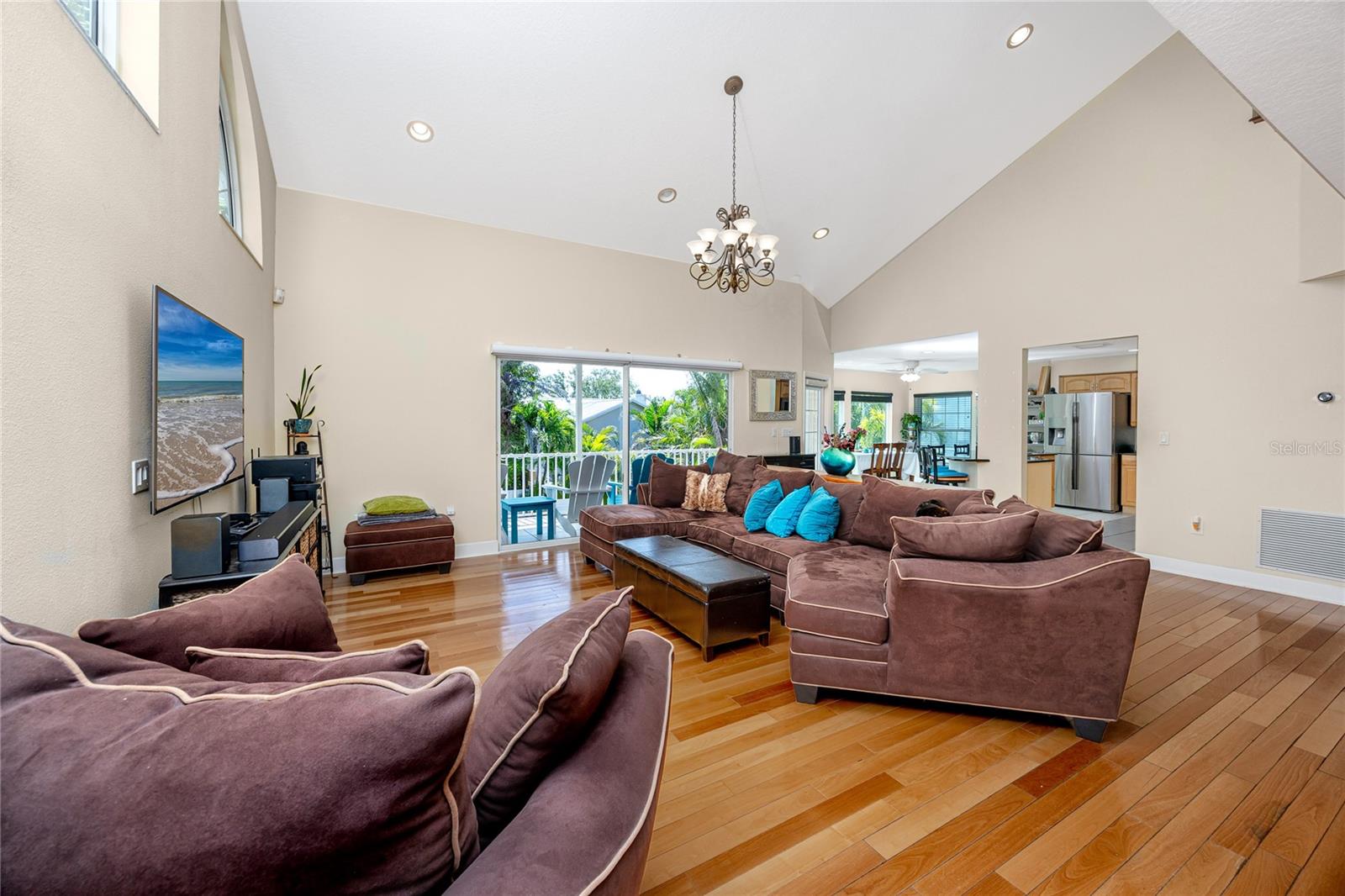 TIERRA VERDE UNIT 1 3RD REP - Residential