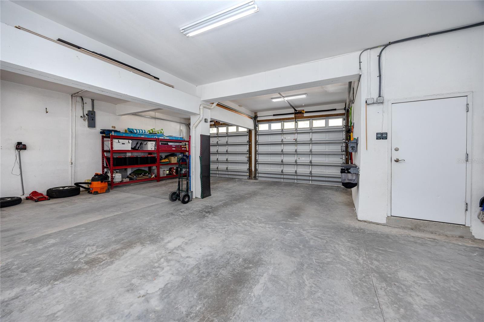 TIERRA VERDE UNIT 1 3RD REP - Residential