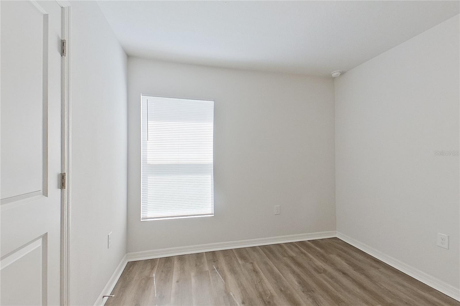 HILL N DALE - Residential Lease