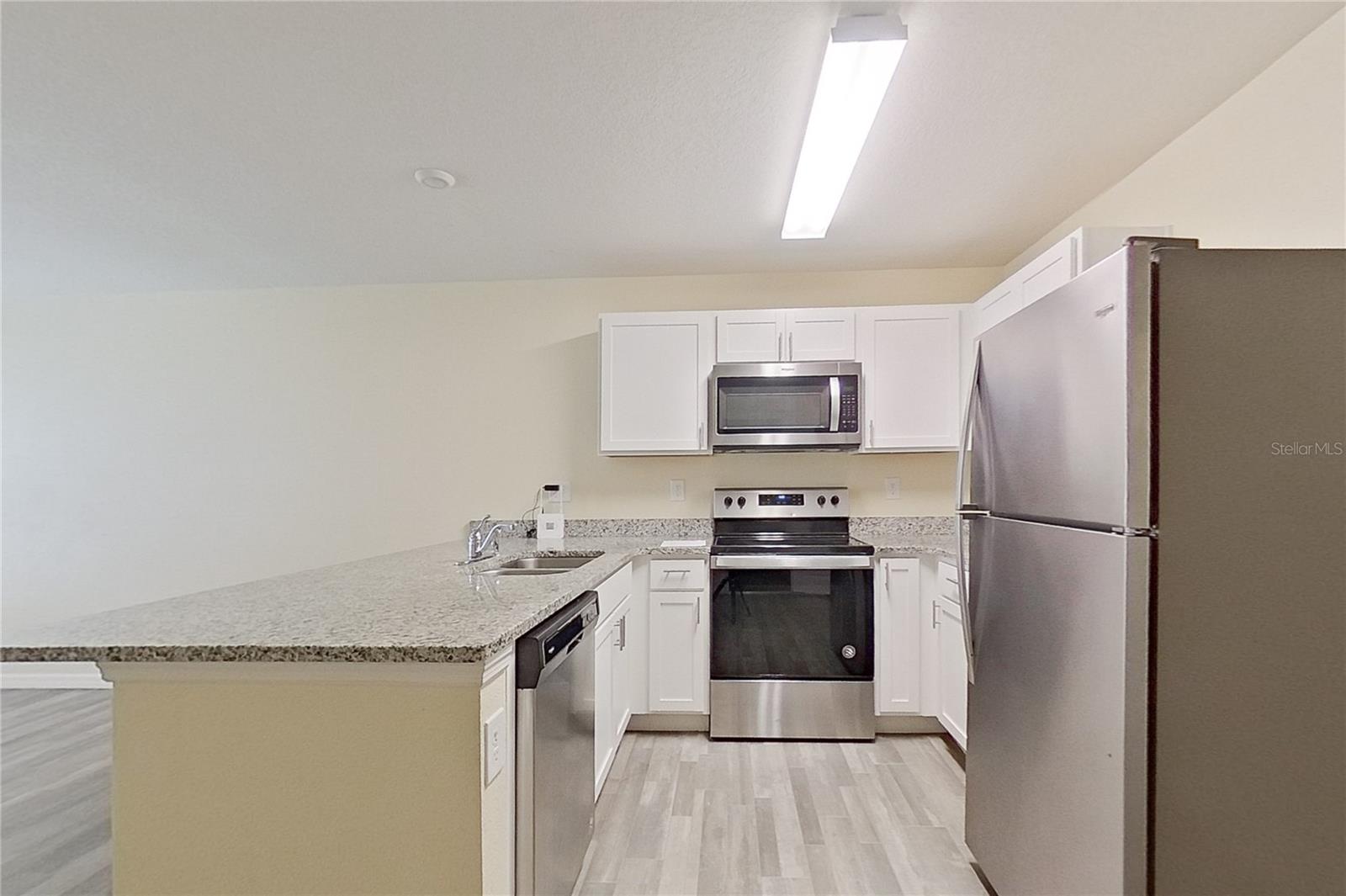 HILL N DALE - Residential Lease