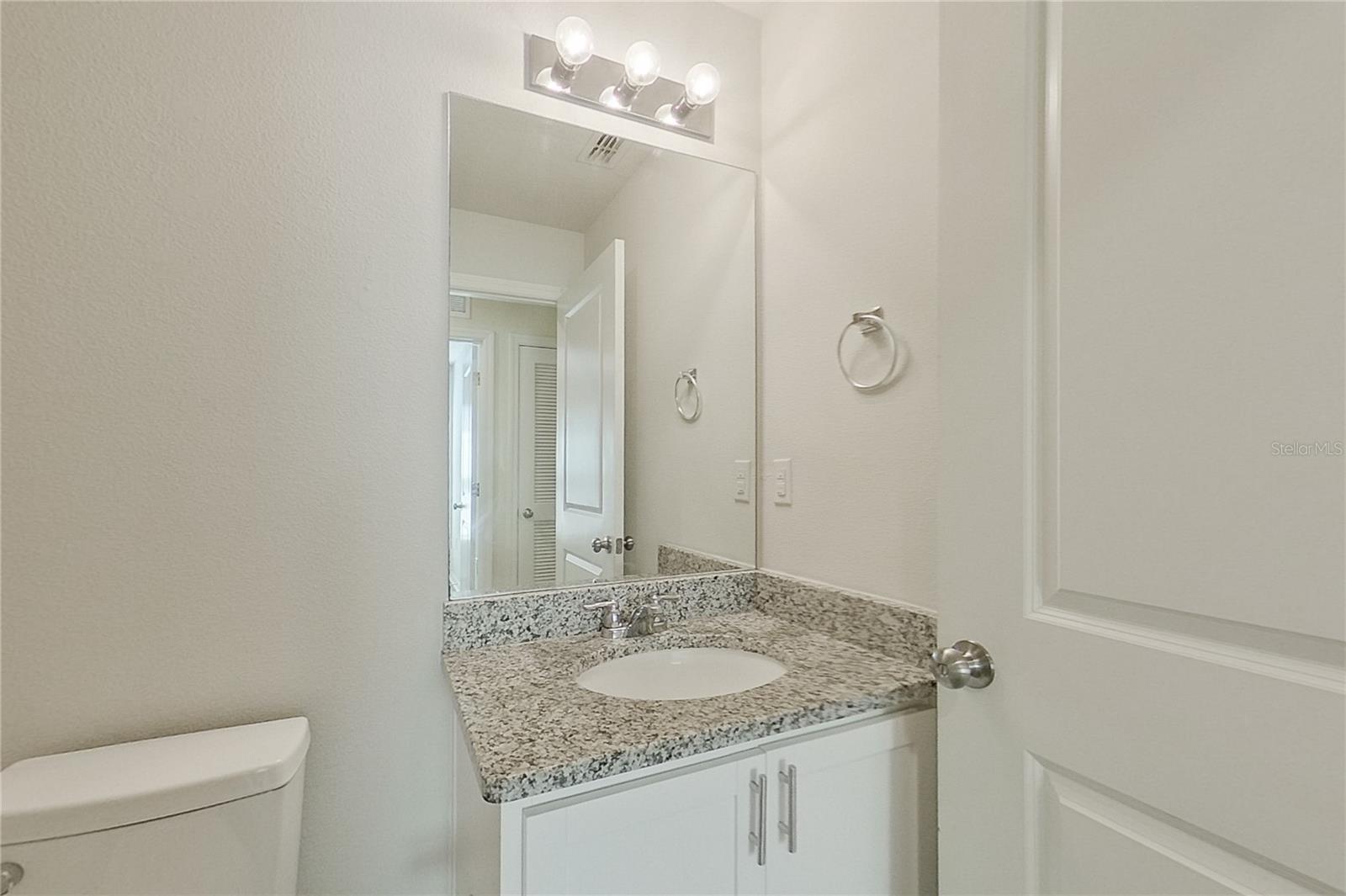 HILL N DALE - Residential Lease