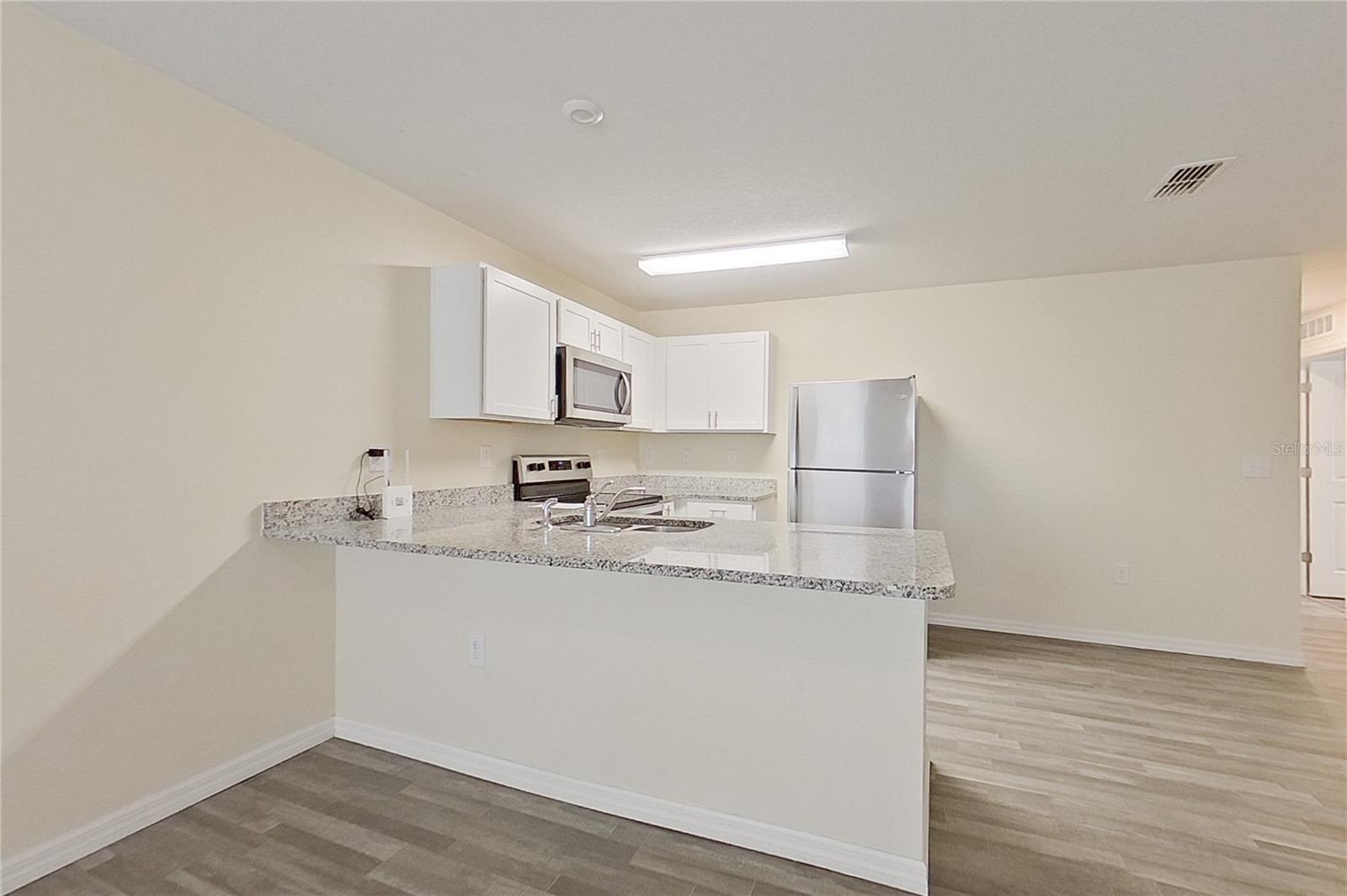 HILL N DALE - Residential Lease