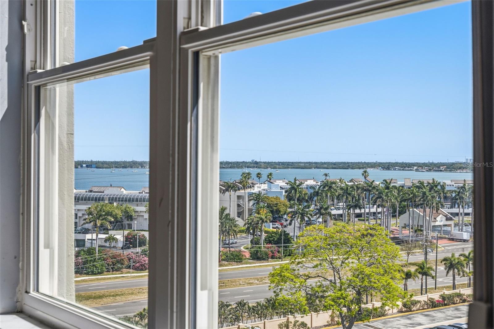 BAYWAY ISLES POINT BRITTANY FIVE - Residential