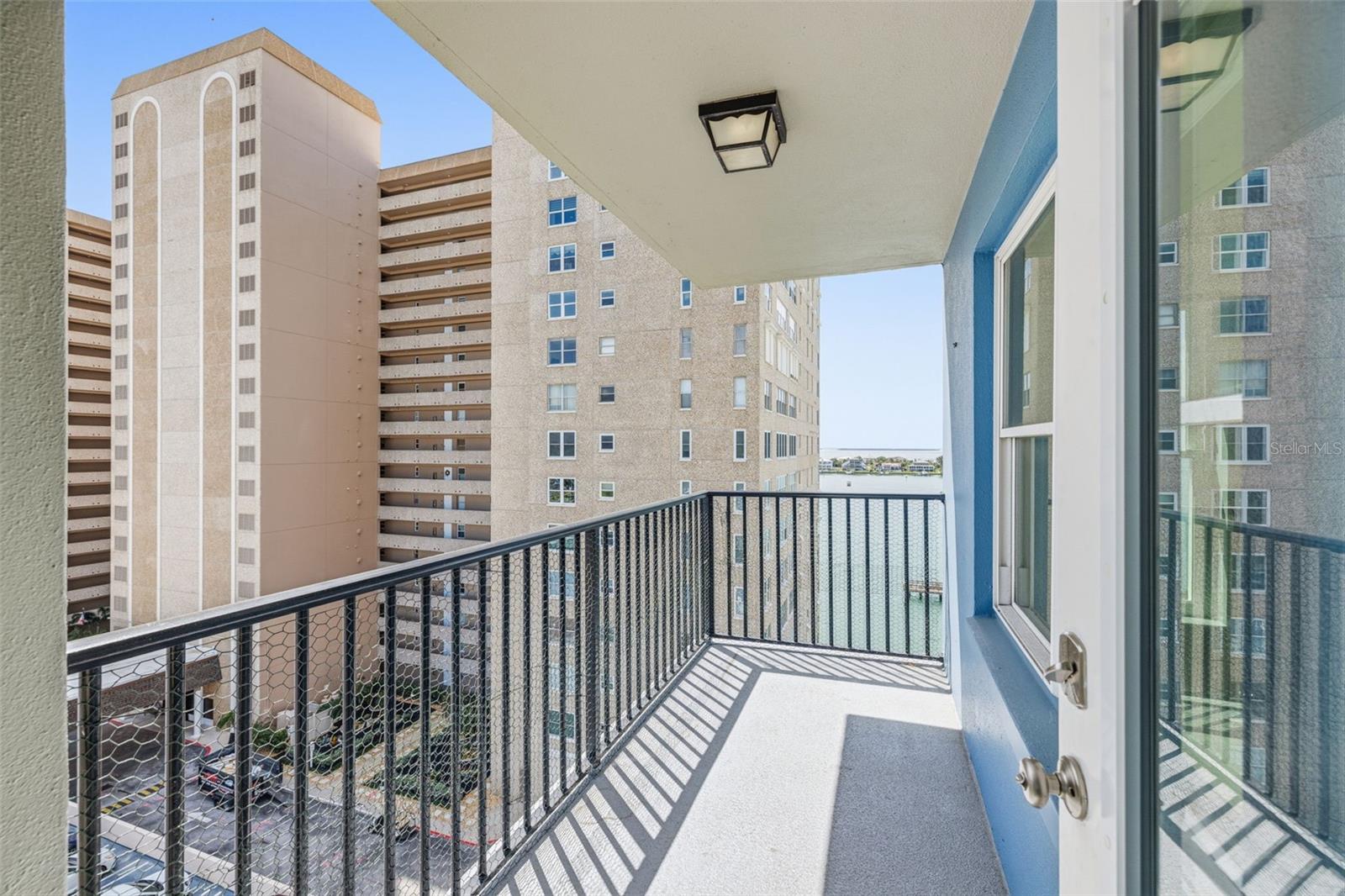 BAYWAY ISLES POINT BRITTANY FIVE - Residential