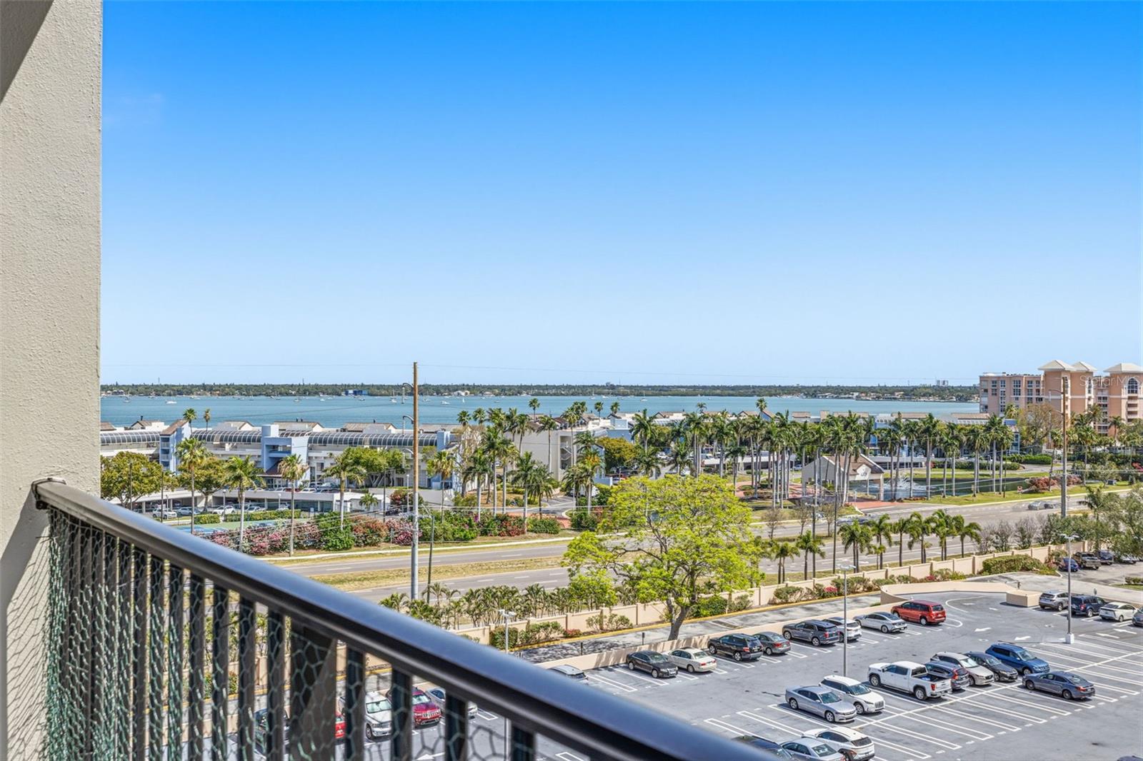 BAYWAY ISLES POINT BRITTANY FIVE - Residential