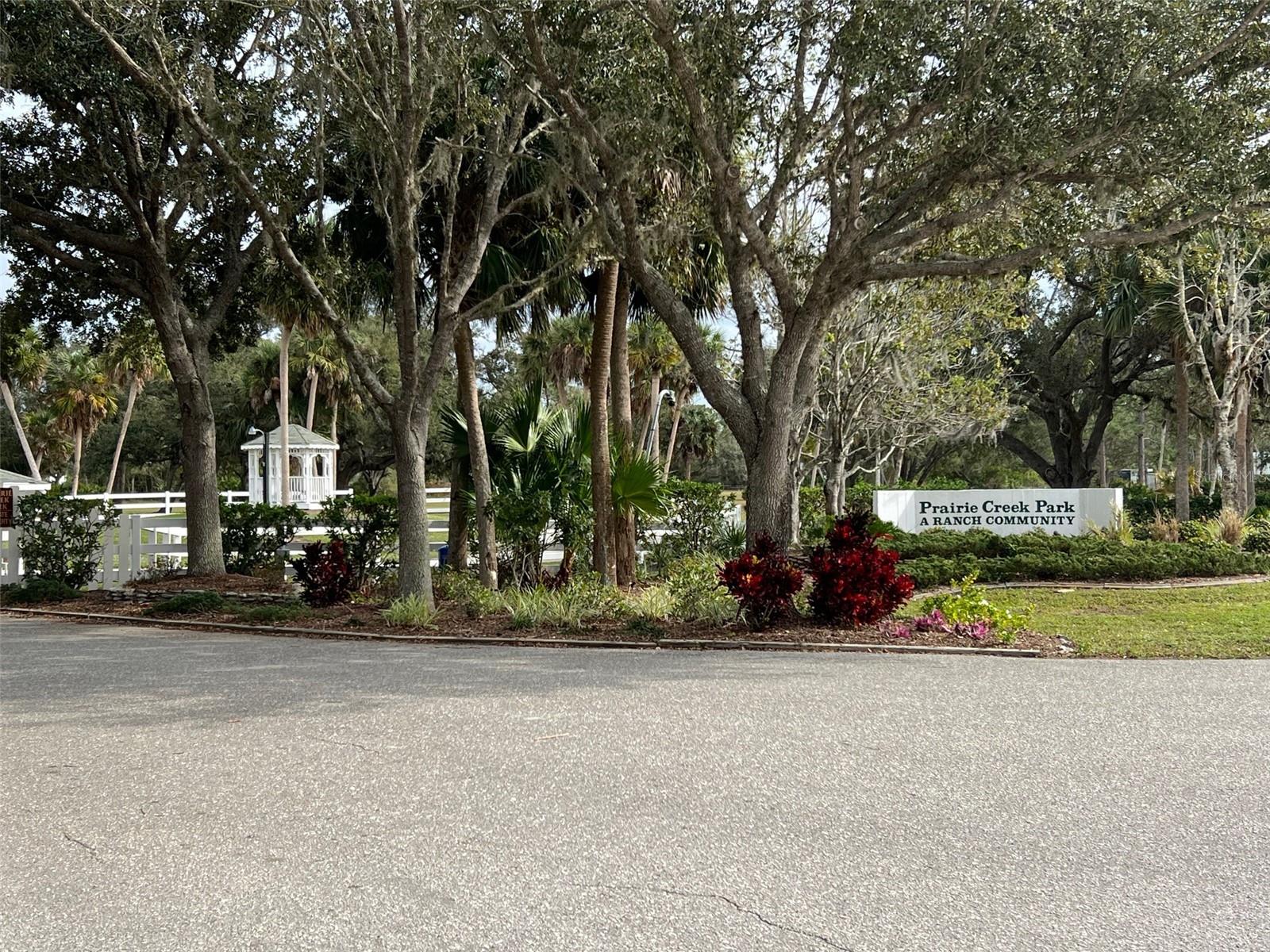 PRAIRIE CREEK PARK - Land
