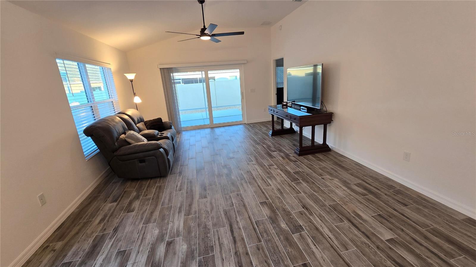 VILLAGES/SOUTHERN OAKS UN #65 - Residential