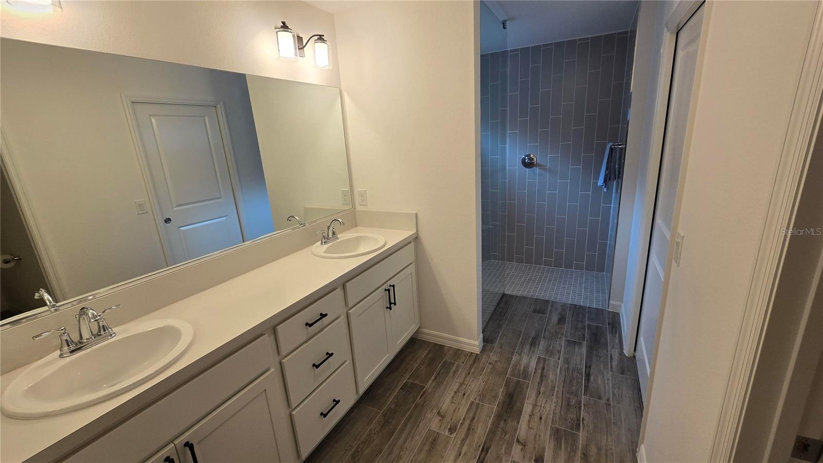 VILLAGES/SOUTHERN OAKS UN #65 - Residential