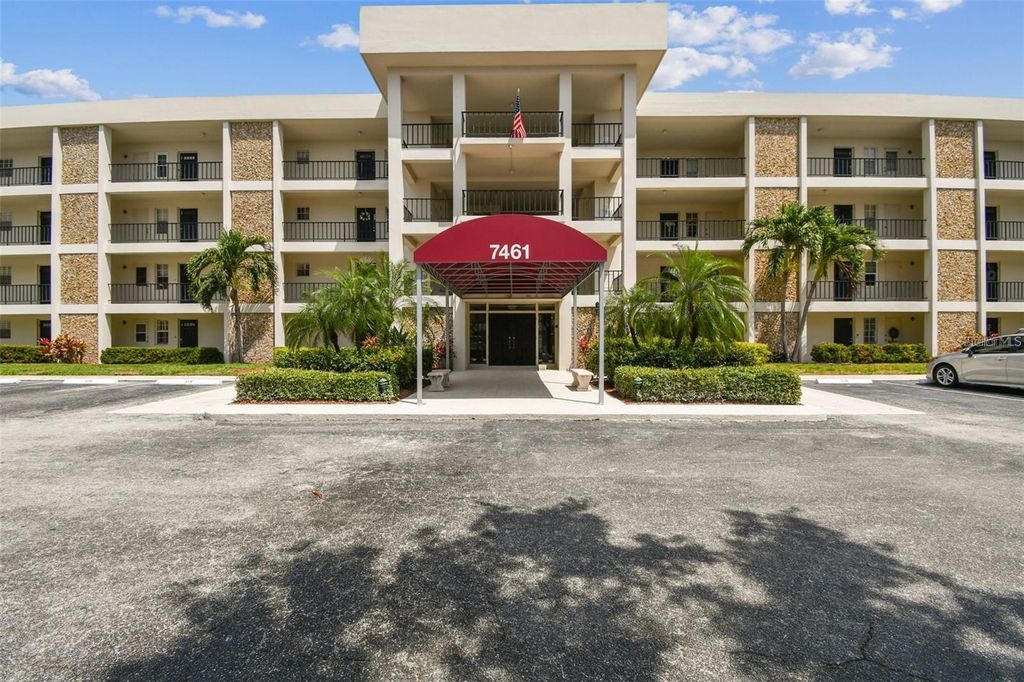Photo of 7461 W Country Club Drive N #201, Sarasota, FL 34243 (MLS # A4674055)