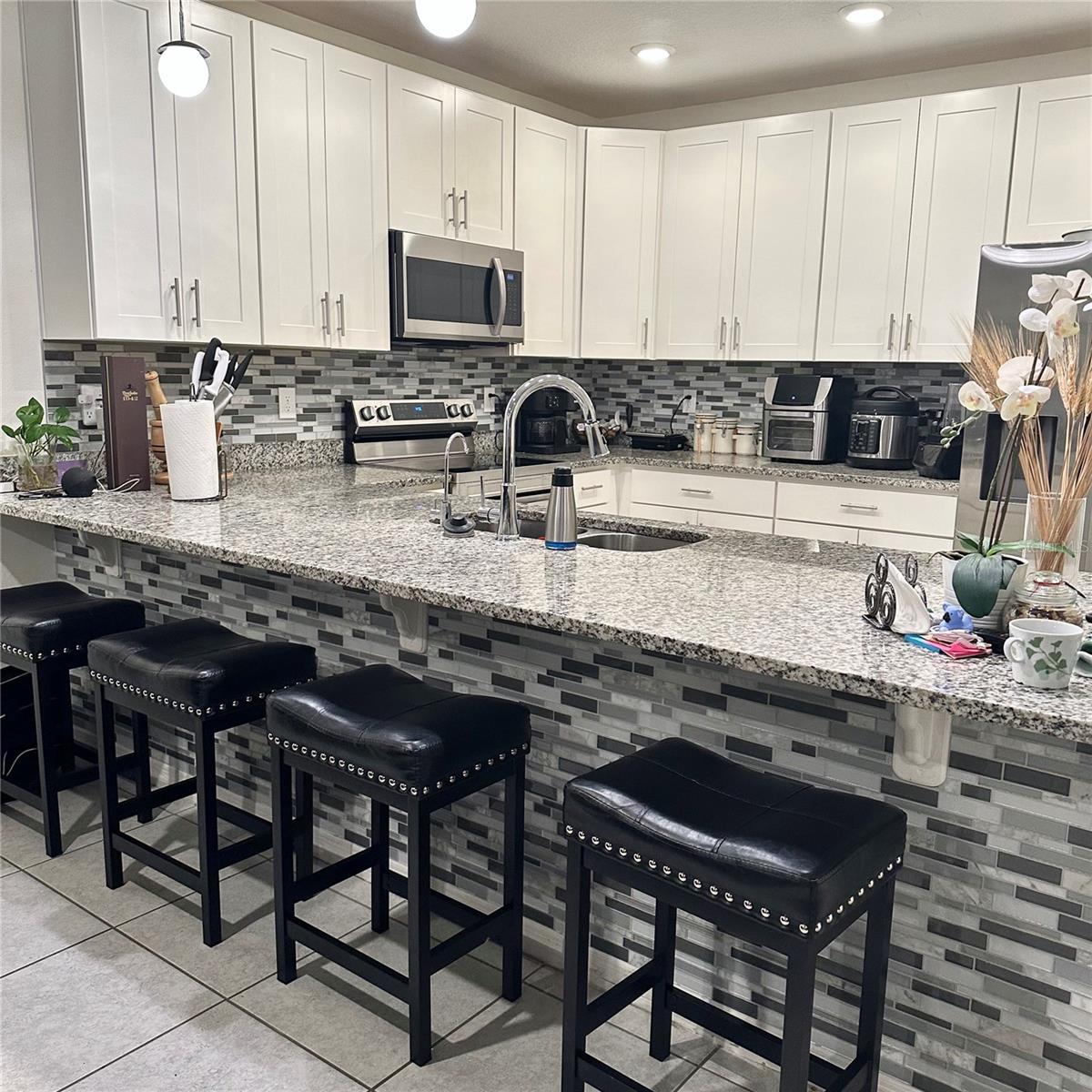 FIESTA KEY PH 2 - Residential