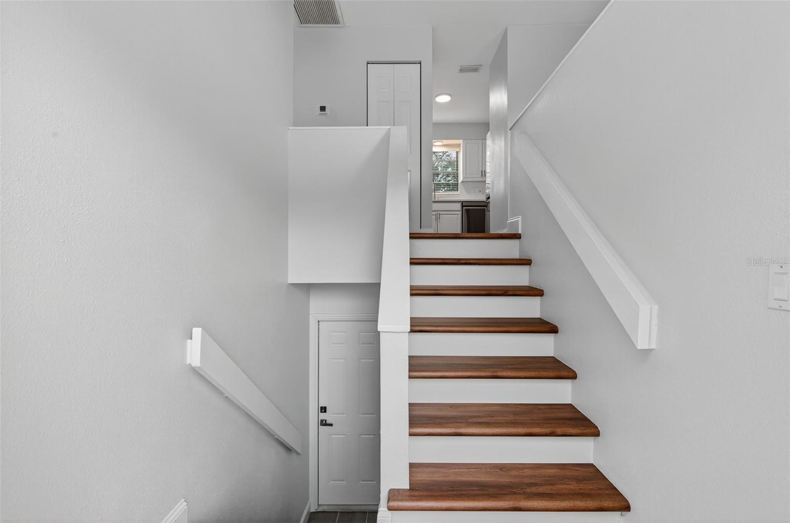 407 51ST STREET COURT W