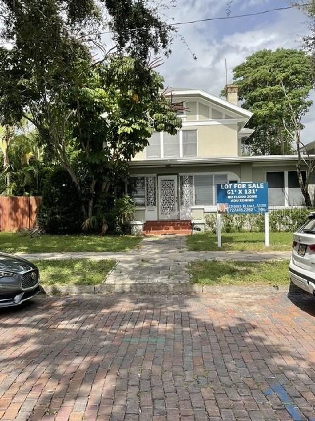 Photo of 129 14th Avenue N, St Petersburg, FL 33701 (MLS # TB8433734)