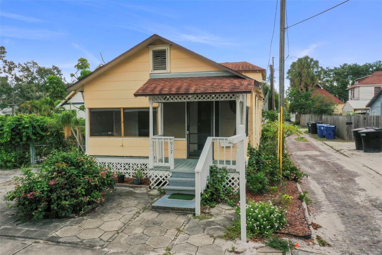 This HIGHLY DESIRABLE UPTOWN neighborhood is seeing many tear downs & new construction being built, zoning is NT-2. New construction in this neighborhood has many new builds in the MILLION PRICE RANGE.The lot size is 40' x 70'. Currently there is a 1925 house, 634 sq ft, 2 bed/1 bath with a laundry room. The detached 1 car garage has a 316 sq ft studio above it. A NEW CUSTOM BUILT RESIDENCE would be ideal for this location so close to shopping on 4th St, & near to all that DOWNTOWN St PETE has to offer!