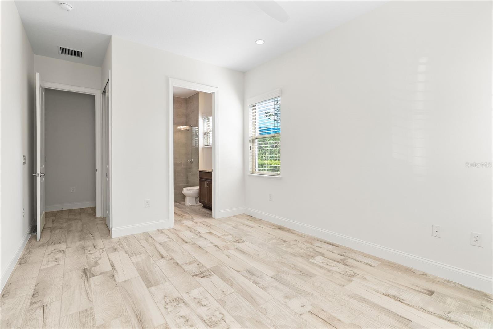 ROYAL CYPRESS PRESERVE - Residential