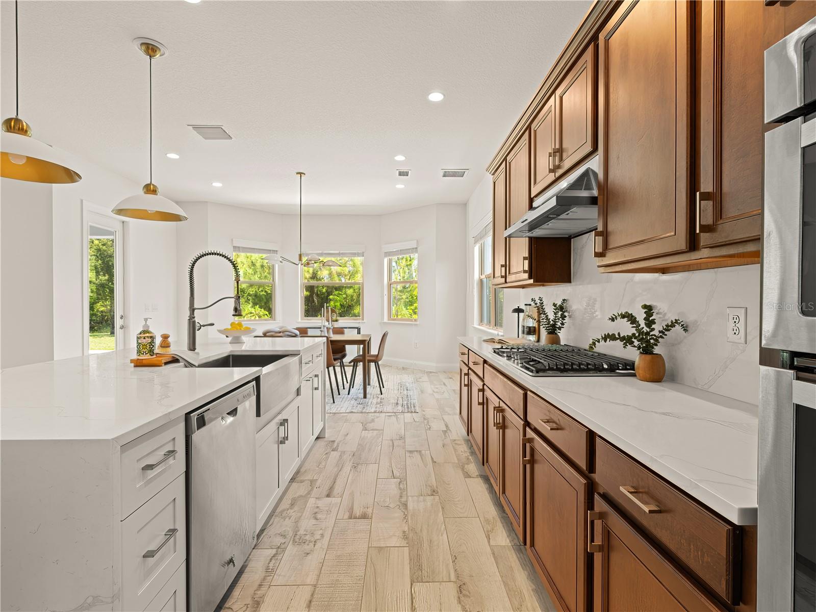 ROYAL CYPRESS PRESERVE - Residential